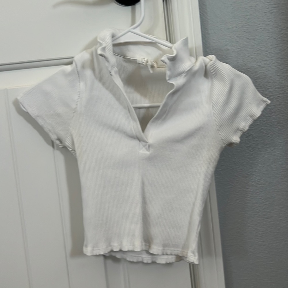Deep V neck Cropped Collared shirt